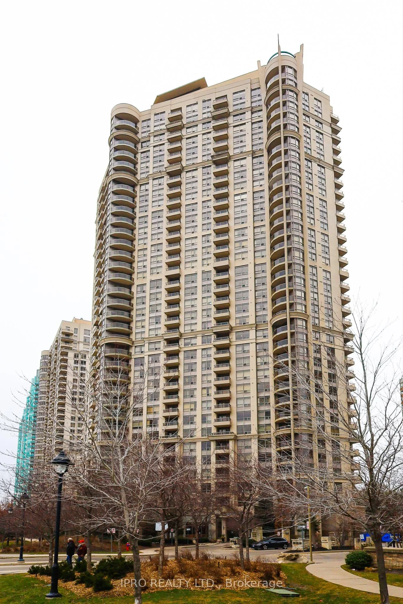 310 Burnhamthorpe Road W 2403, Mississauga, On L5b 4p9