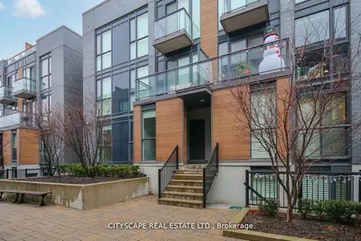 Condo Townhouse in Toronto