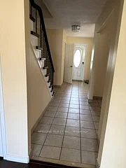 4239 Beacon Lane, Mississauga, ON L5C 3V8