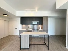 220 Missinnihe Way 414, Mississauga, On L5h 0a9