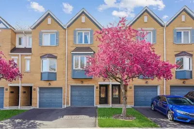 2300 Brays Lane 73, Oakville, On L6m 3j9