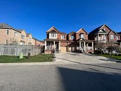 3050 Doyle Street, Mississauga, ON L5M 0M9