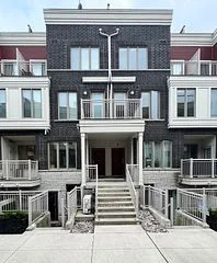 120 Long Branch Avenue 12, Toronto W06, ON M8W 0B1
