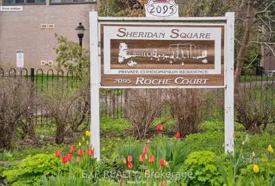 2095 Roche Court 233, Mississauga, On L5k 2c8
