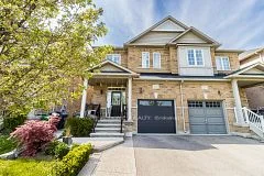 3271 Stoney Crescent, Mississauga, ON L5M 0N7