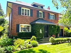31 Bernice Avenue, Toronto W07, On M8y 1z5