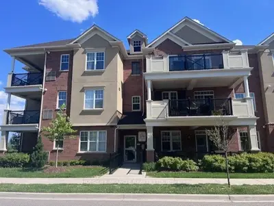 276 Littlewood Drive 203, Oakville, On L6h 7k1
