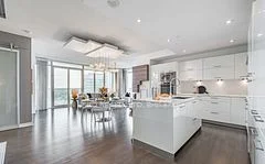 90 Park Lawn Road 2517, Toronto W06, ON M8Y 0B6