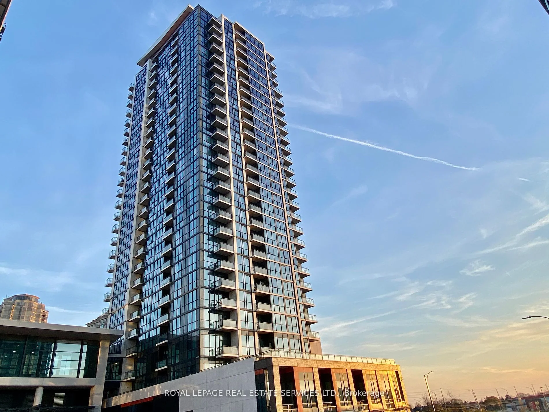 75 Eglinton Avenue 1009, Mississauga, ON L5R 0E5