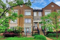 2895 Hazelton Place 11, Mississauga, ON L5M 6J3