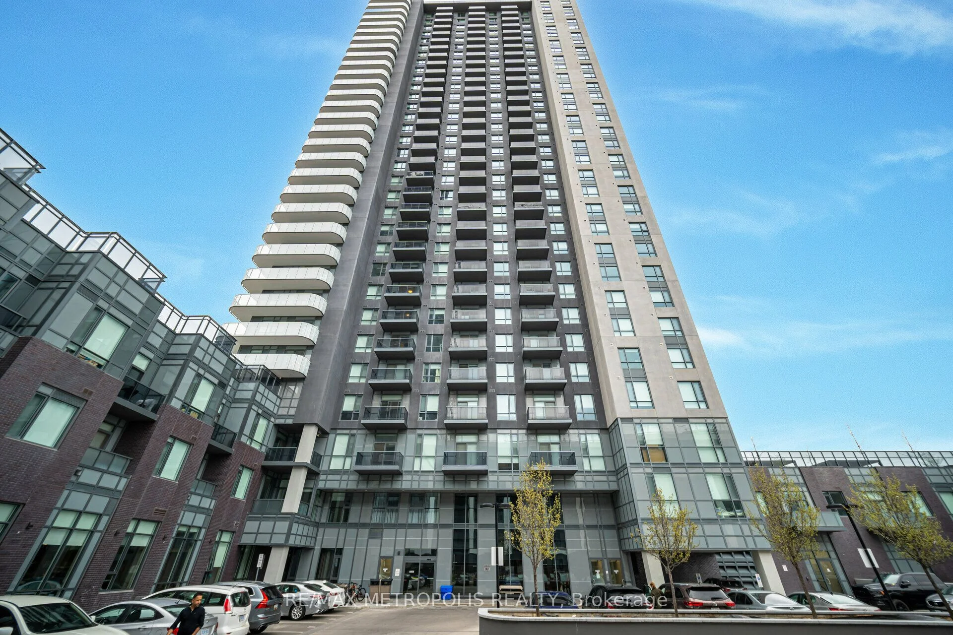 8 Nahani Way 321, Mississauga, ON L4Z 0C6