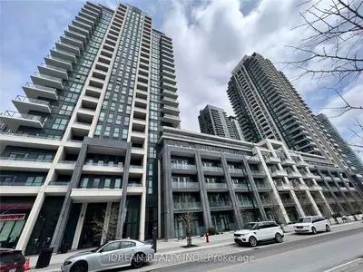 4085 Parkside Village Drive 709, Mississauga, On L5b 0k9