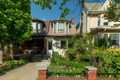 63 Ward Street, Toronto W02, On M6h 4a5