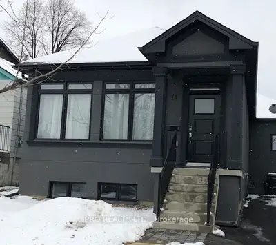 71 Thirtieth Street, Toronto W06, On M8w 3b9