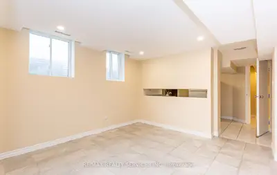 6462 Donway Drive, Mississauga, On L5v 2s9