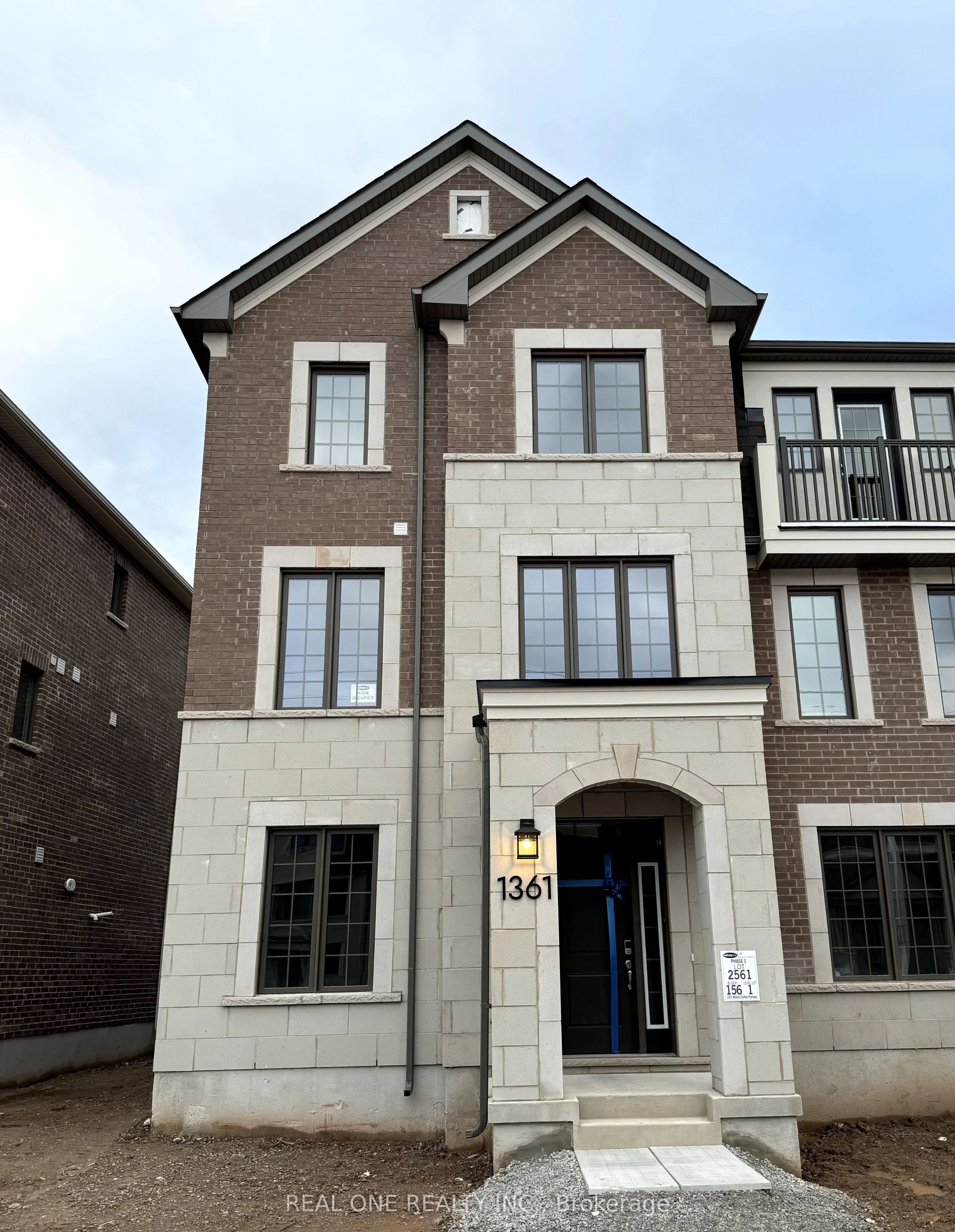 1361 William Halton Parkway, Oakville, ON L6M 5P1