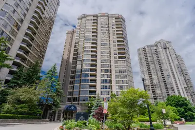 55 Kingsbridge Garden Circle 710, Mississauga, On L5r 1y1