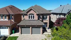 7270 Sandhurst Drive, Mississauga, ON L5N 7G8