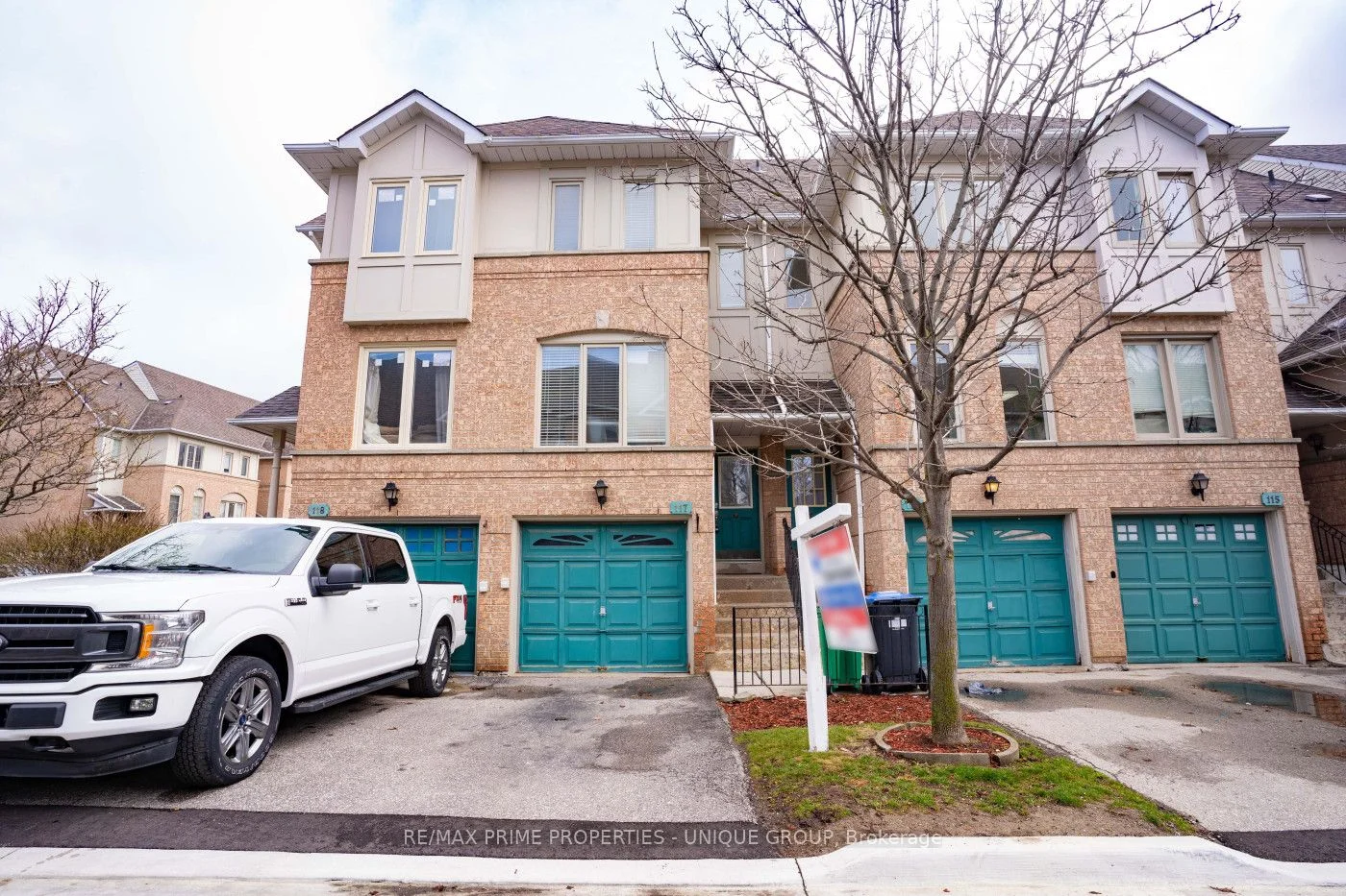 1050 Bristol Road W 117, Mississauga, ON L5V 2E8