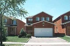 4628 Owl Circle, Mississauga, ON L4Z 2W7