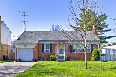 2190 Breezy Brae Drive, Mississauga, On L4y 1n5
