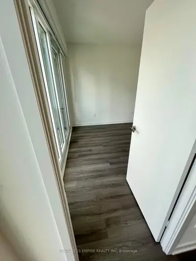 3883 Quartz Road 204, Mississauga, On L5b 0m4