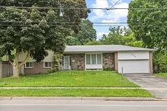 3142 The Credit Woodlands, Mississauga, On, L5c 2j3