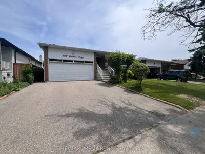 3410 Charmaine Heights, Mississauga, On L5a 3c1