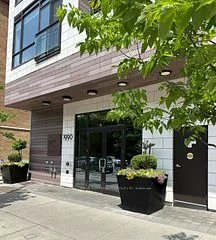 1990 Bloor Street W 414, Toronto W02, ON M6P 0B6