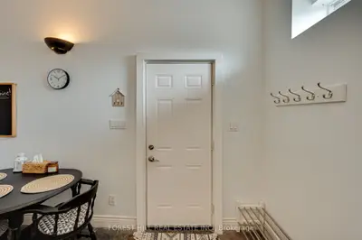 201 Belgravia - Unit B Avenue Unit B, Toronto W04, On M6e 2m9