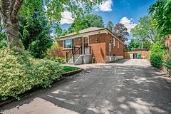 559 Drymen Crescent, Mississauga, ON L5G 2N9