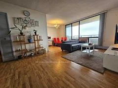 2929 Aquitaine Avenue 910, Mississauga, ON L5N 2C7