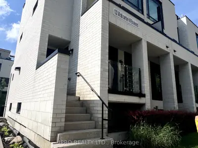 132 Widdicombe Hill Boulevard S 307, Toronto W09, On M9r 0a9