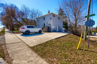 18 Ewing Street 1, Halton Hills, On L7g 2p7