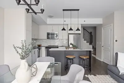 125 Long Branch Avenue 3, Toronto W06, On M8w 0a9