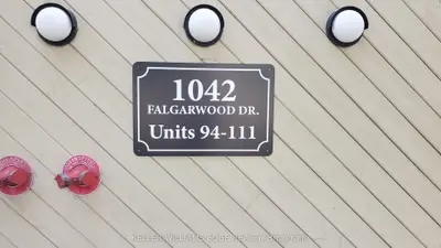 1042 Falgarwood Drive 105, Oakville, On L6h 2p3