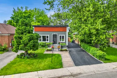 30 Maple Avenue N, Mississauga, On L5h 2s1