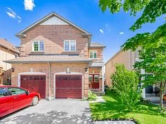 944 Flute Way, Mississauga, ON L5W 1R6