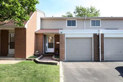 #35 215 Mississauga Valley Blvd, Mississauga, On, L5a 1y7