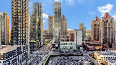 4065 Confederation Parkway 3812, Mississauga, On L5b 0l4