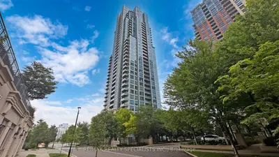 15 Viking Lane 1806, Toronto W08, On M9b 0a4