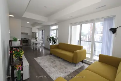 160 Canon Jackson Drive 304, Toronto W04, On M6m 0b6