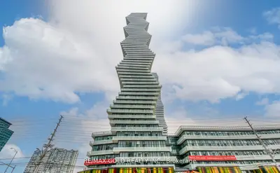 3900 Confederation Parkway 221, Mississauga, On L5b 0m3