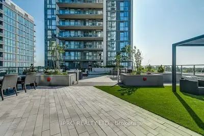 17 Zorra Street 310, Toronto W08, On M8z 4z6