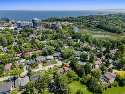 2449 Meadowood Crescent, Oakville, On L6l 1v5