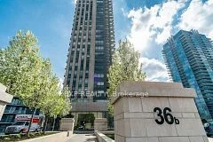 36 Park Lawn Road 1701, Toronto W06, On M8v 0e5