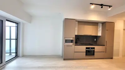1285 Dupont Street 610, Toronto W02, On M6h 0e3