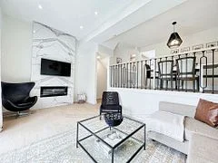 400 Bloor Street 56, Mississauga, On L5a 3m8