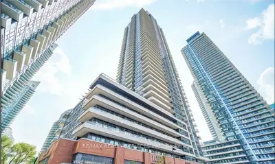 2220 Lakeshore Boulevard W 3704, Toronto W06, On M8v 0c1