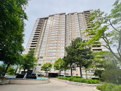 Condo Apartment in Brampton